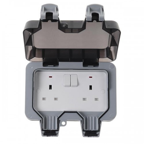BG WEATHERPROOF DOUBLE SWITCHED RCD PROTECTED 13A OUTDOOR SOCKET 000044