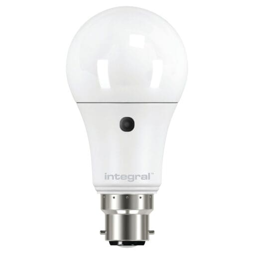 Integral LED 8.5W Dusk to Dawn GLS Lamp - B22 - 2700K 127549