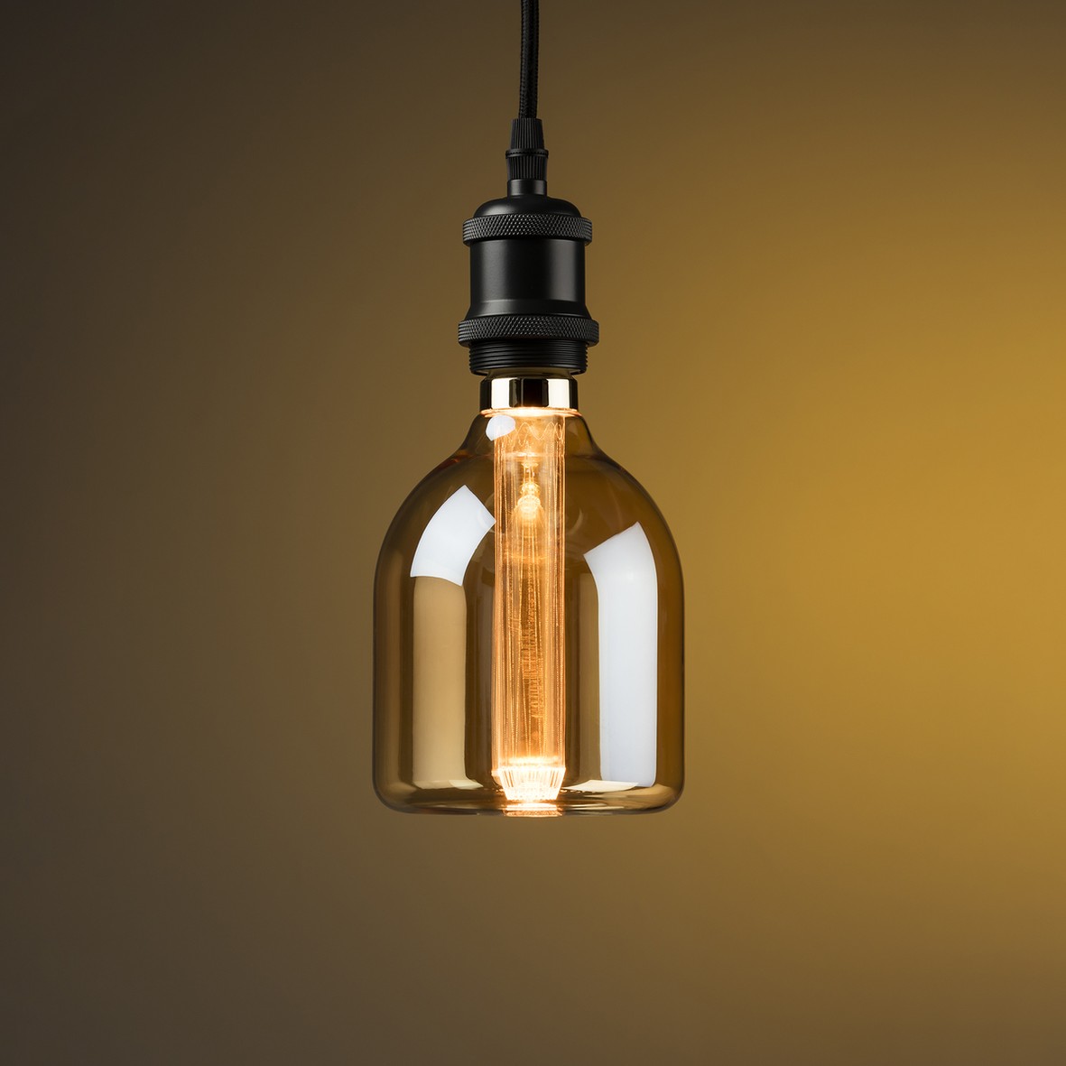 Knightsbridge Luna 3W ES-E27 LED Filament Vintage Large Retro Chalice Lamp - 1800K Extra Warm 469593