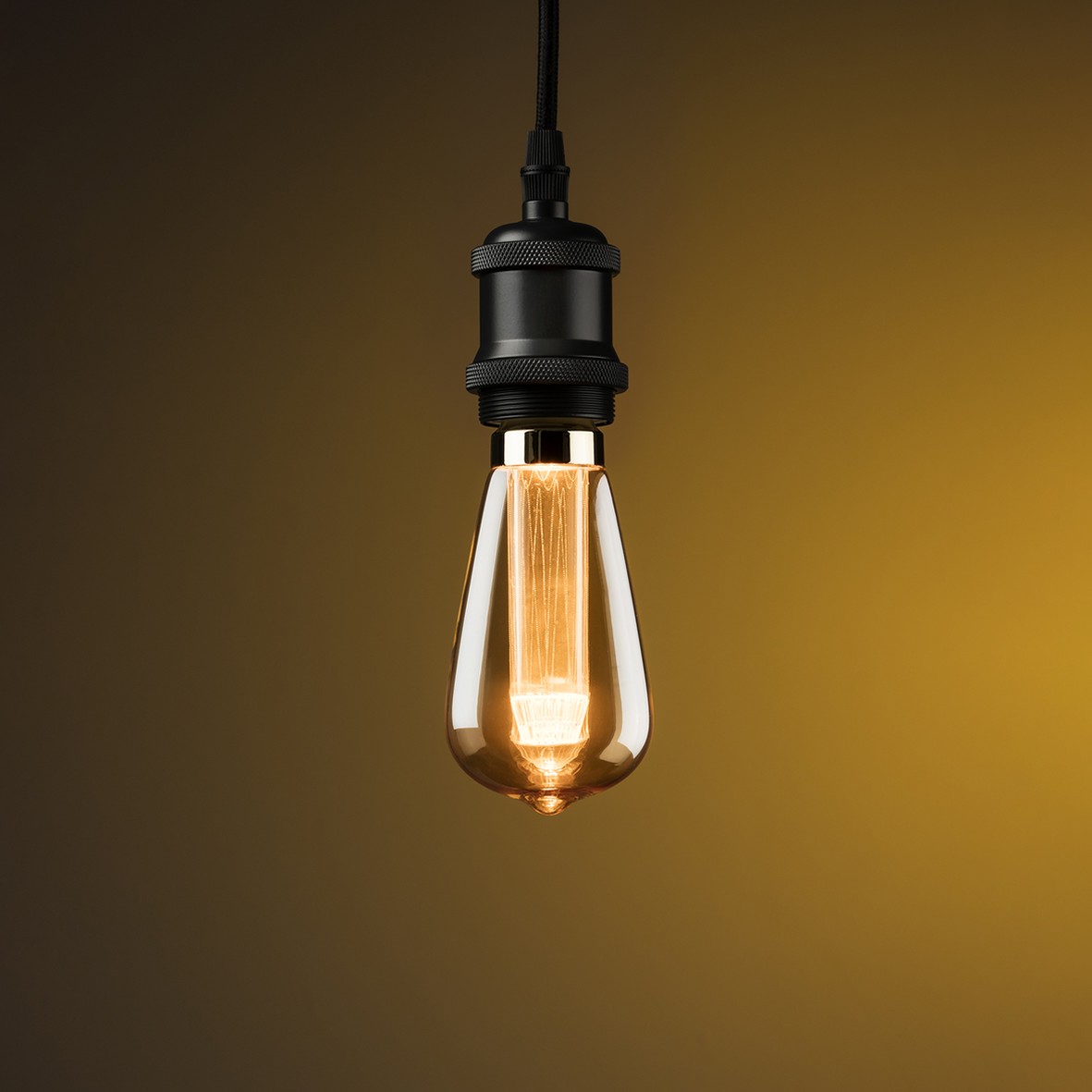 Knightsbridge Luna 3W ES-E27 LED Filament Vintage Retro Squirrel Cage Lamp - 1800K Extra Warm 475703