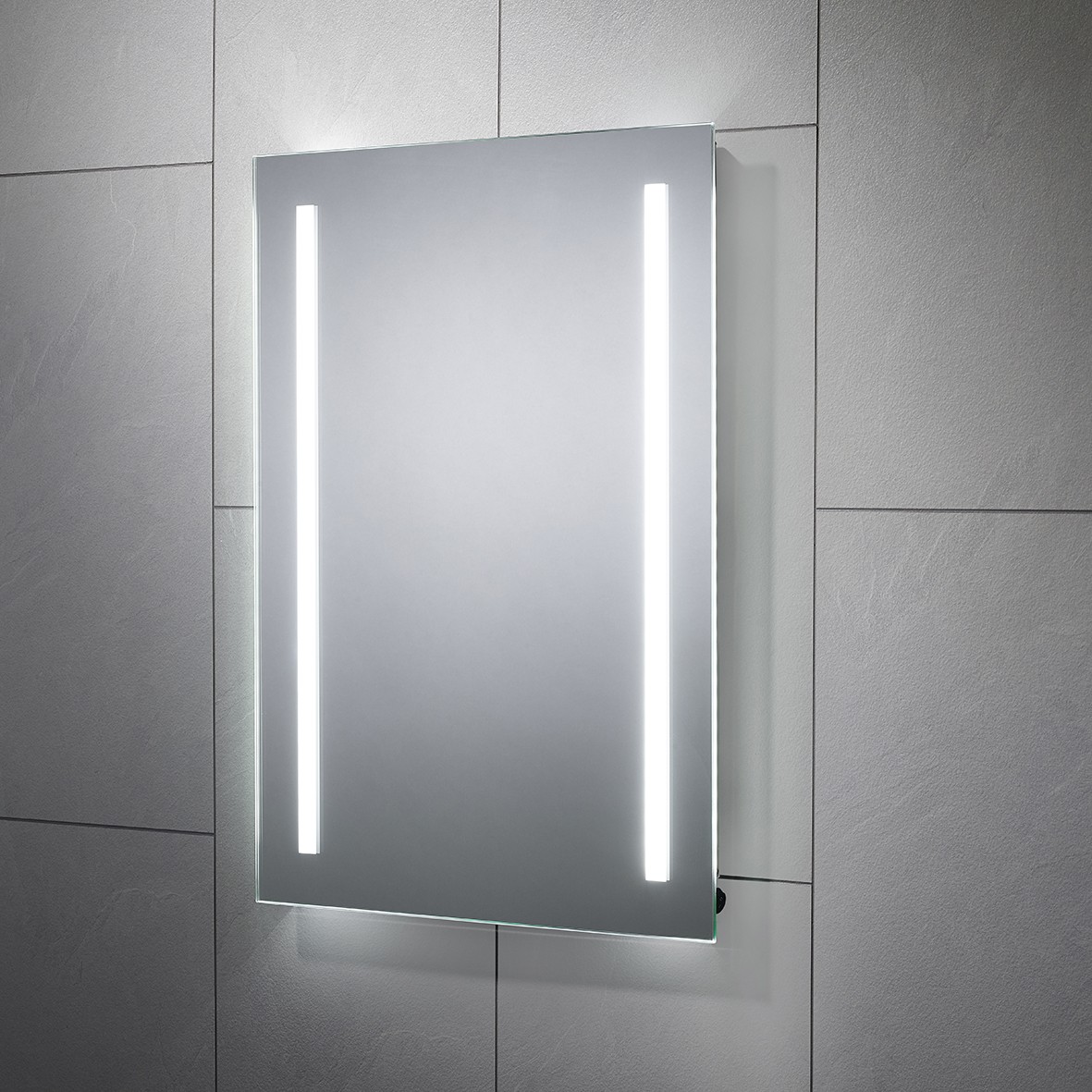 Sensio Gina 3.6W Battery Operated Diffused LED Bathroom Mirror - 700 x 490951